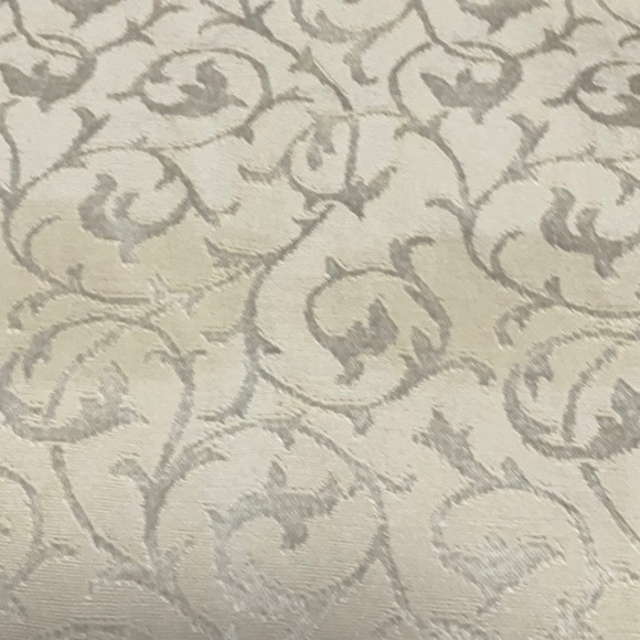 HOLIDAY Table Runner - Picture 5 of 6